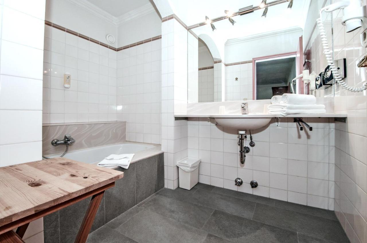 Hotel Unterbrunn Apartments & Gaestehaus Neukirchen am Großvenediger Екстериор снимка