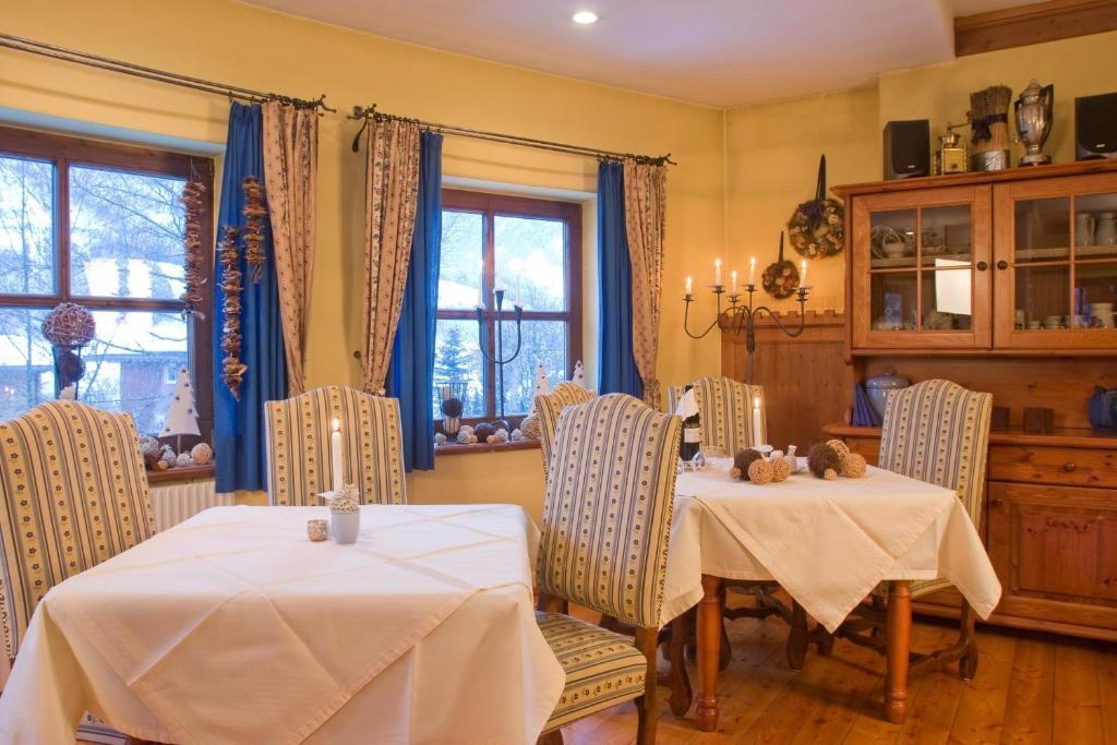 Hotel Unterbrunn Apartments & Gaestehaus Neukirchen am Großvenediger Стая снимка